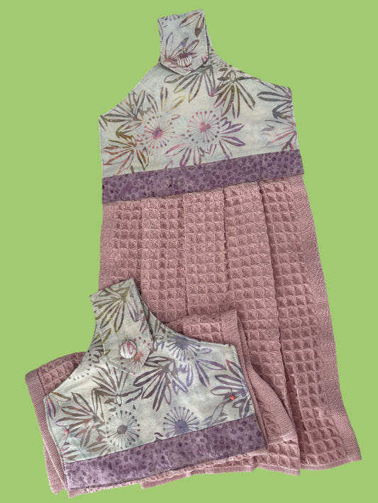 Hanging Towel Brush Pink